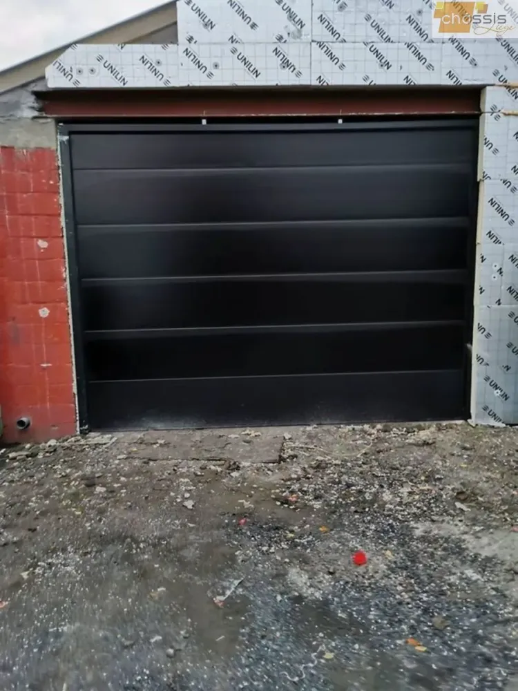 porte-de-garage-Chassis Liège